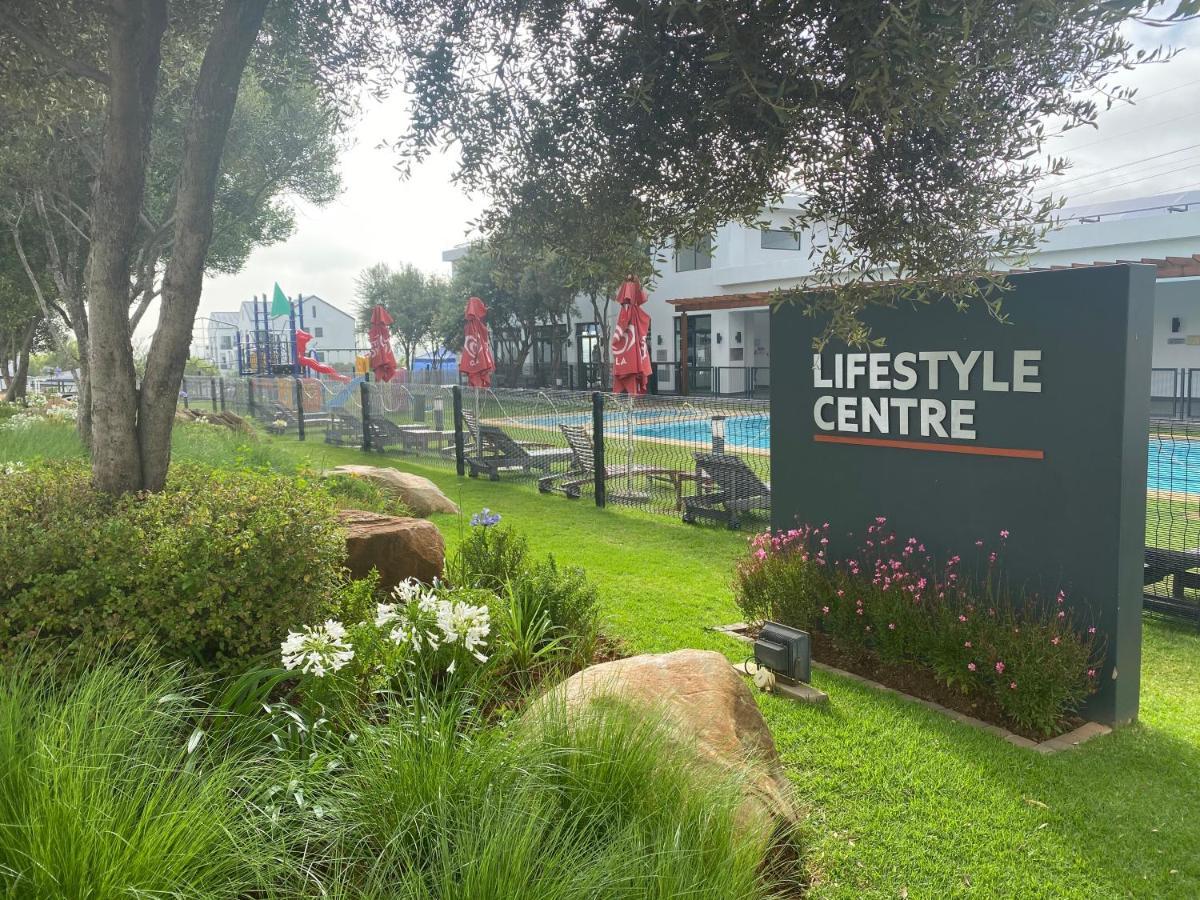Greenstone Ridge Apartment Johannesburg Eksteriør billede